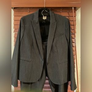 Ann Klein Women’s Suit